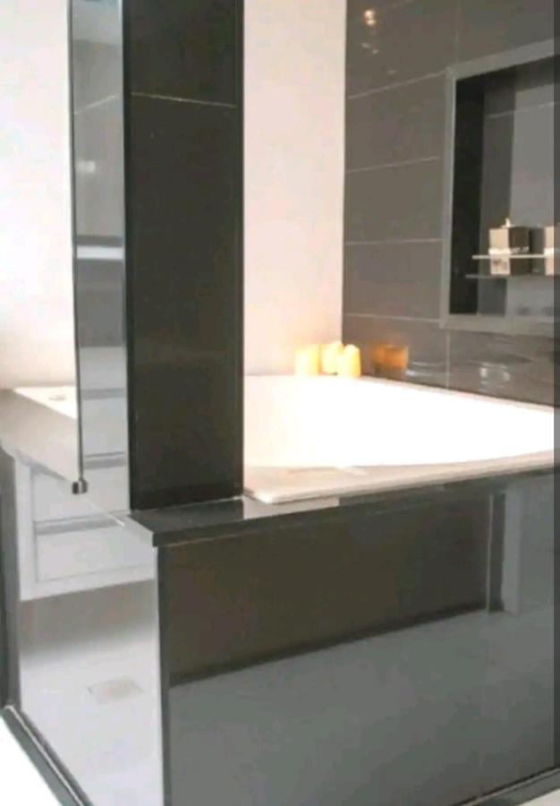 Appartamento Apart Luxo No Centro Com Hidromassagem Curitiba Esterno foto